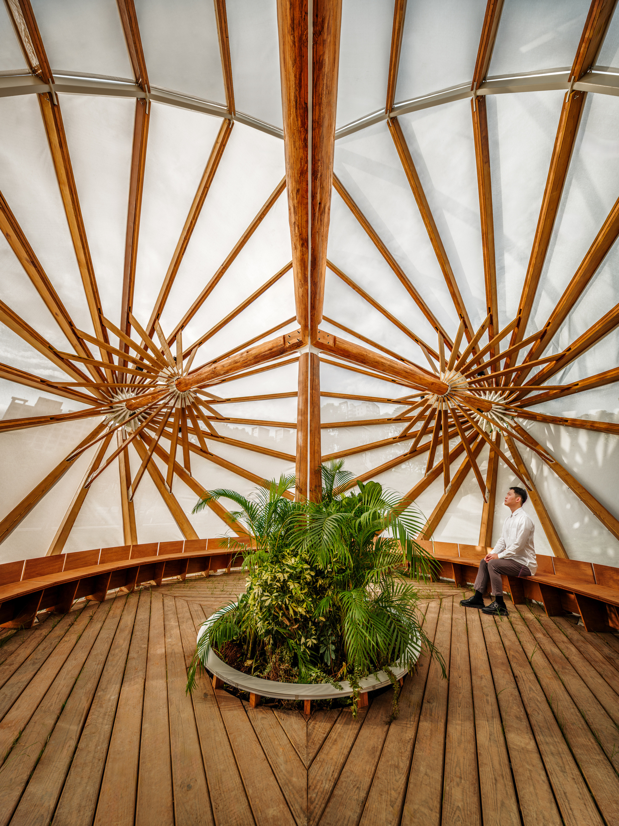 All Together Under the Umbrella / Cheng Tsung FENG Design Studio-13