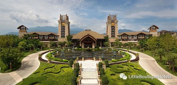 峨眉山蓝光己庄酒店 | 亲子度假新地标,设计融合川西与东南亚风情-0