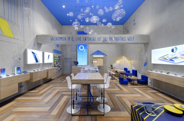 德国法兰克福 O2 Live 旗舰店——hartmannvonsiebenthal 的玻璃艺术空间-5