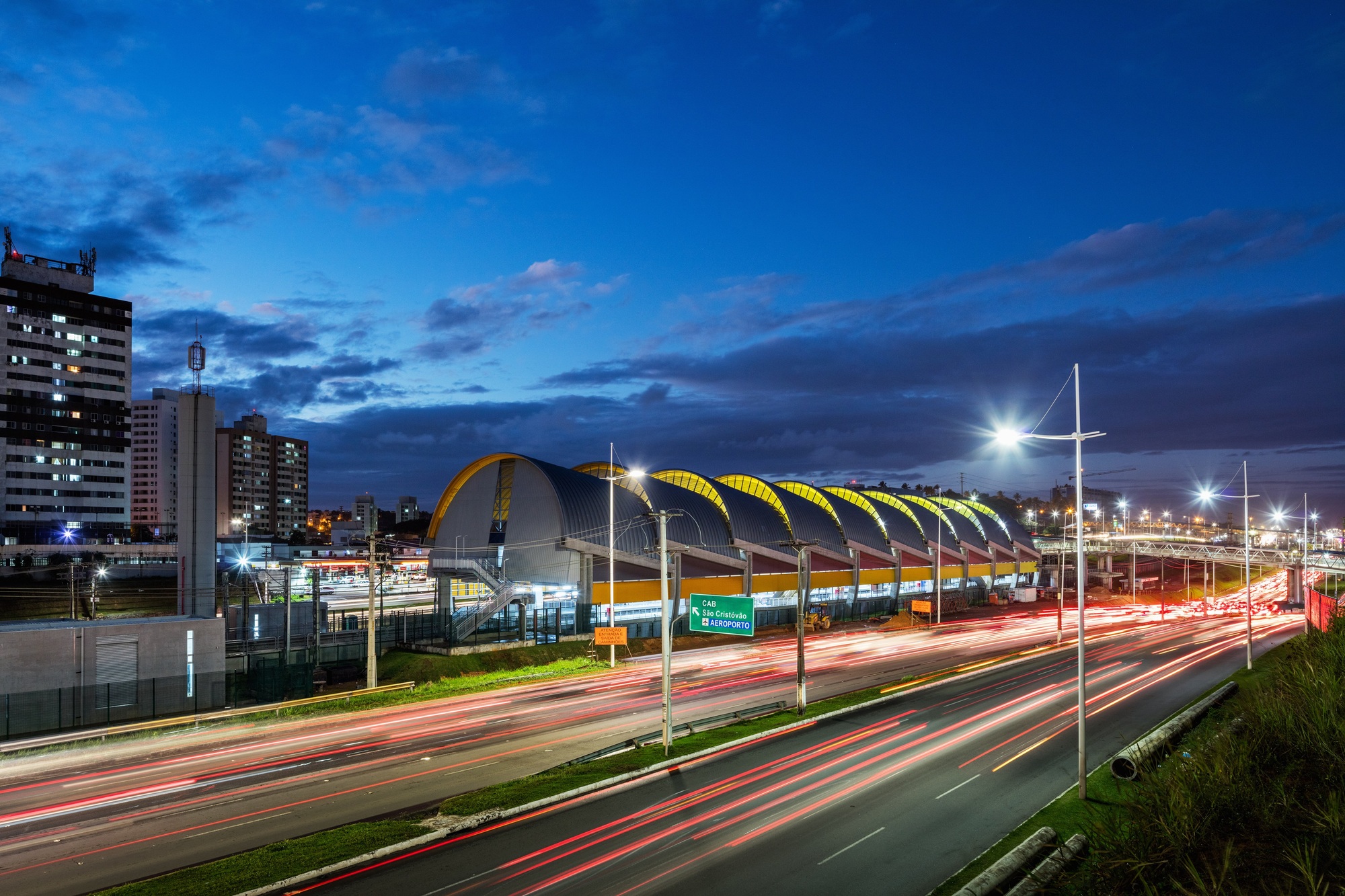 巴西萨尔瓦多地铁二号线 | 融合自然与文化的现代交通枢纽-18