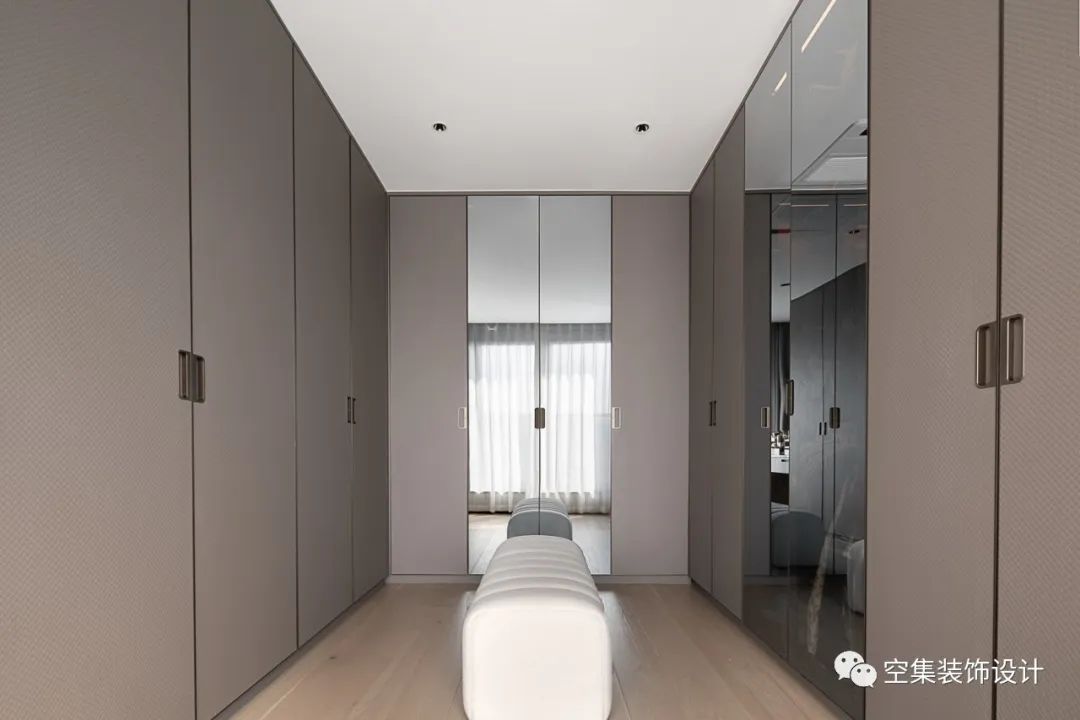 义乌滨江锦绣之城轻奢三胎家庭宅丨空集设计-30