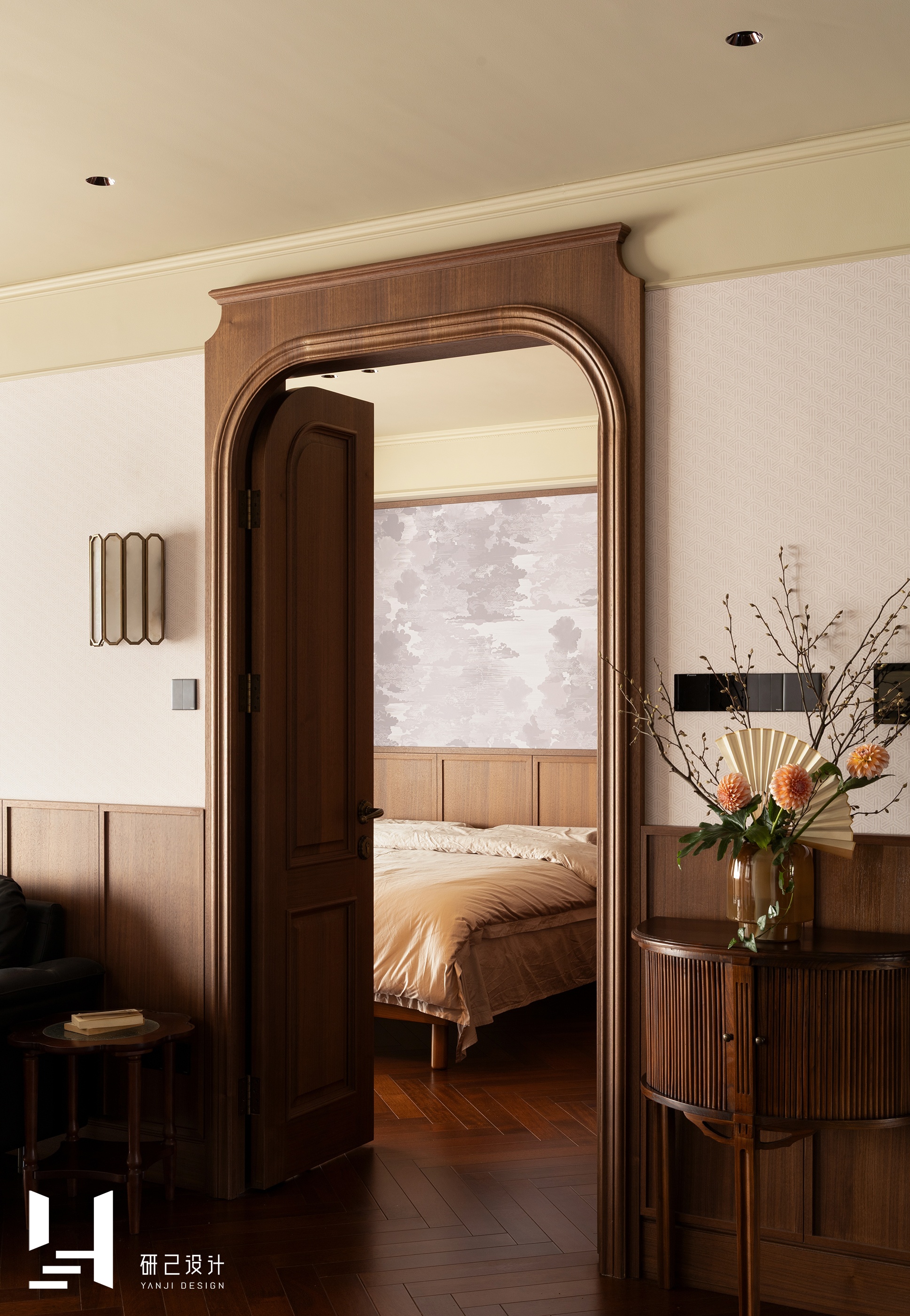 研己实景 · 中式的另一种可能性,150平华丽的复古东方之家丨中国芜湖丨研己设计-11