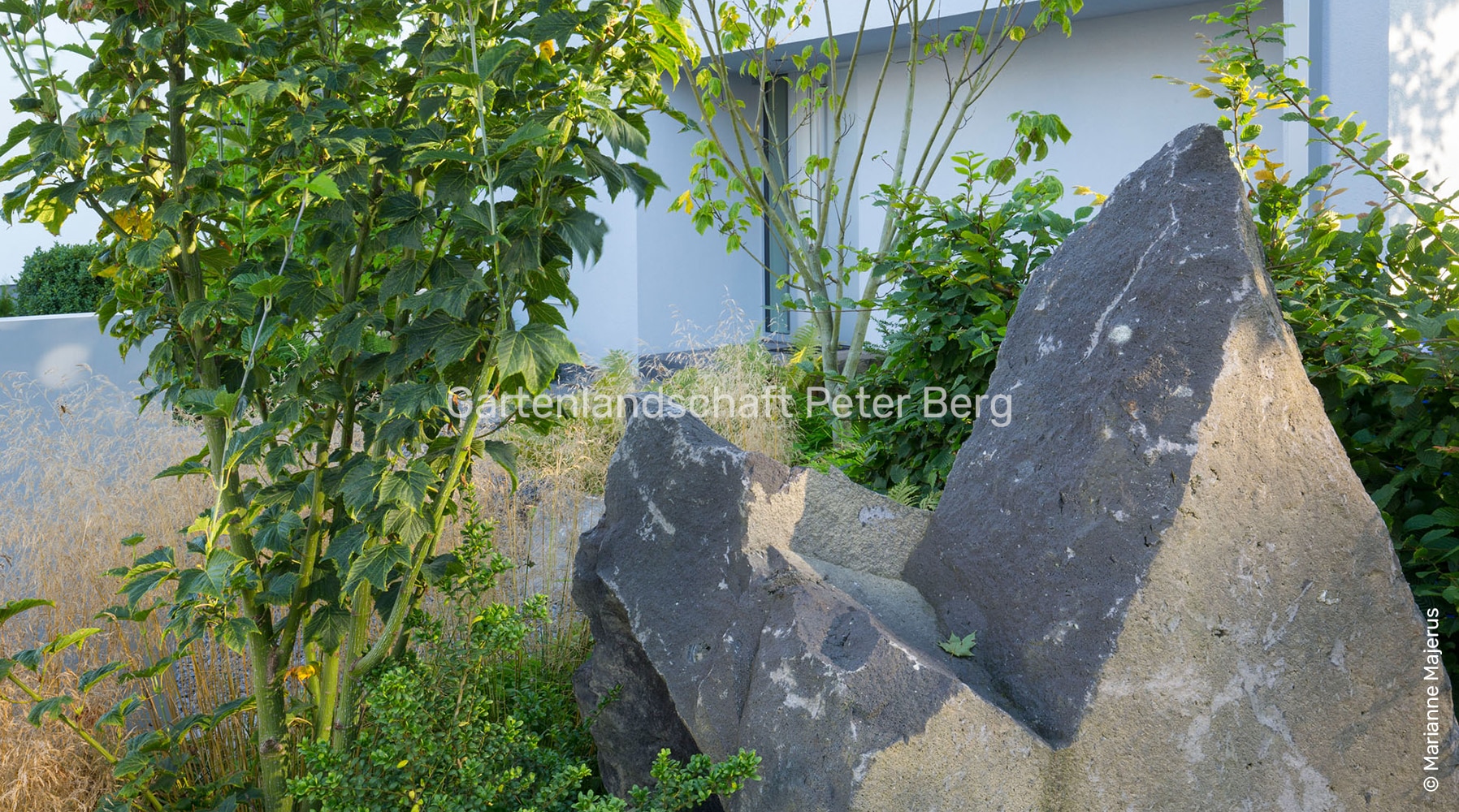 卢森堡山坡花园丨Peter Berg GartenLandschaft-13