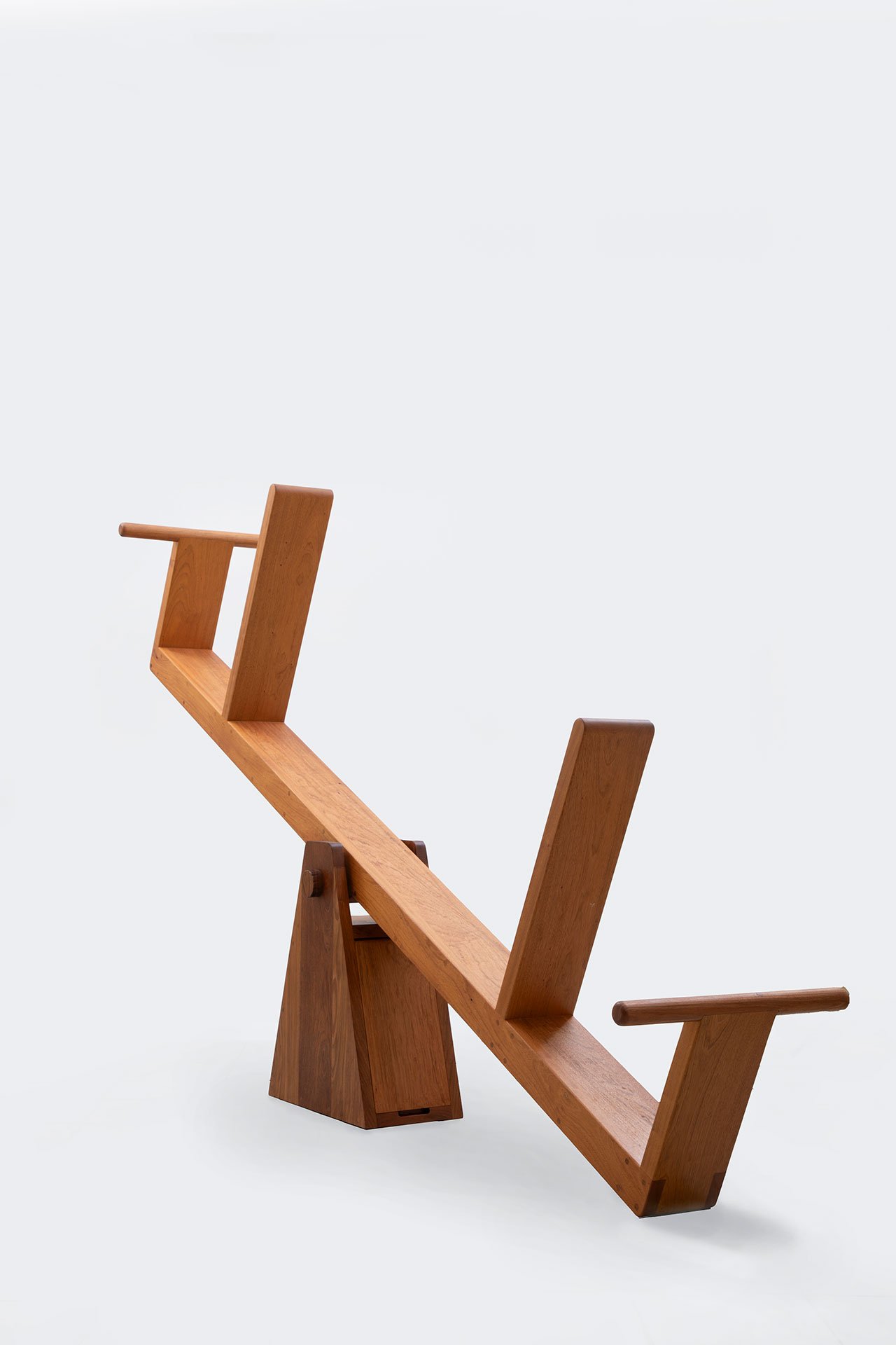 ANTIFURNITURE: A Series of Performative Sculptures in London's Design Museum Taps into our Everyday Fears | Yatzer-39