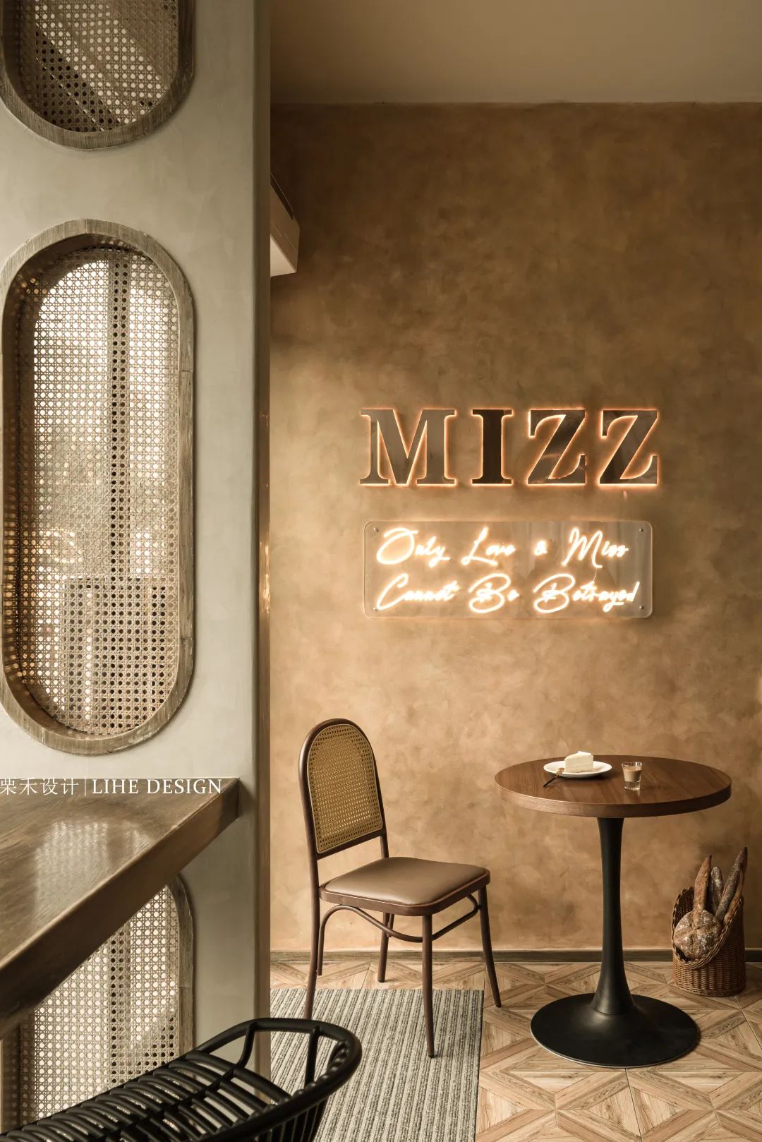 南法风情 MIZZ 美时烘培店丨中国湖州丨LIHE.栗禾设计-42