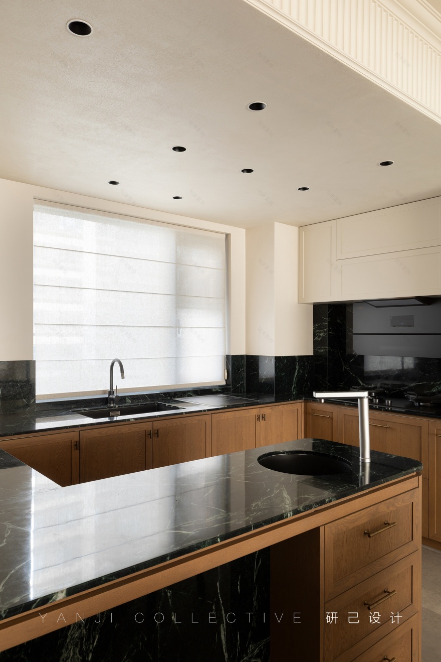 研己实景 · 当法式没有角花!143平诠释优雅质感的家丨中国北京丨研己设计-14