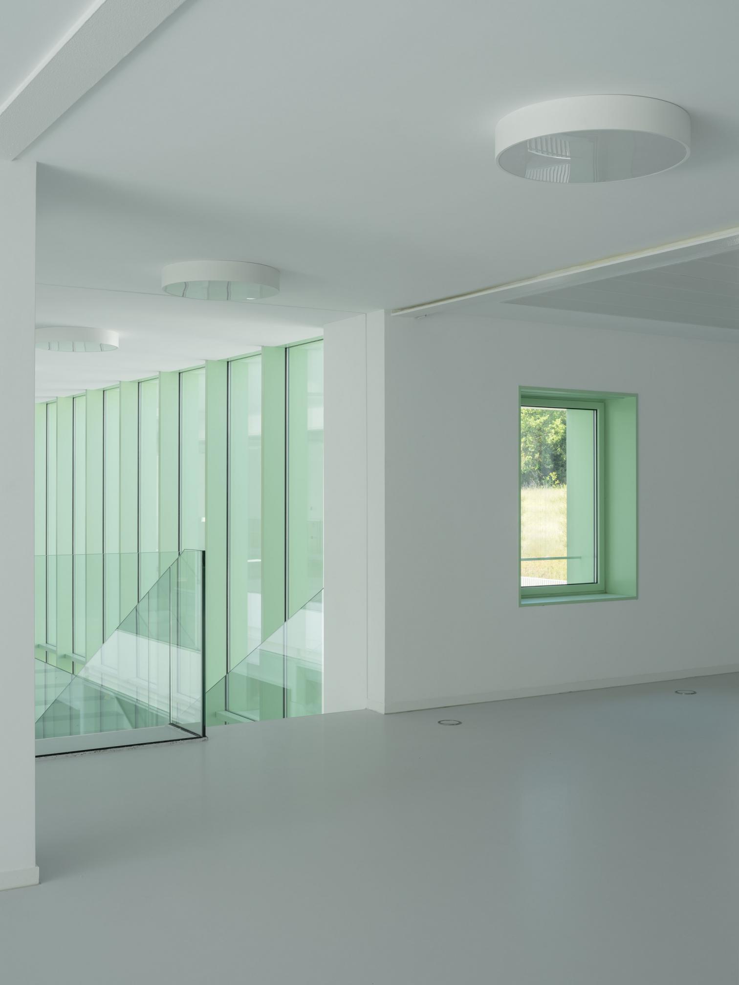 西班牙 Orense 教育创新中心丨西班牙奥伦塞丨Emma Ojea 和 Walter Lewin-22