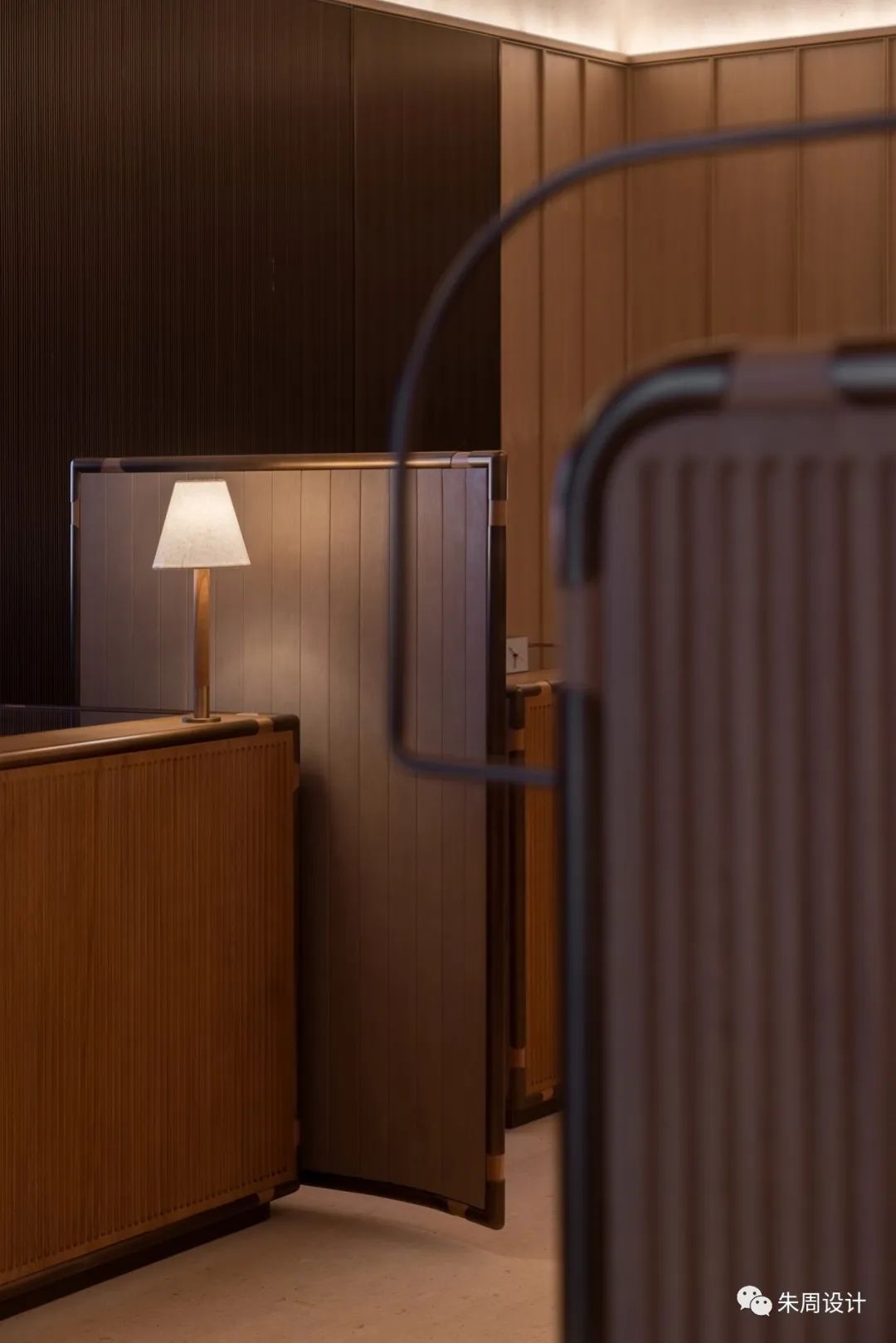 德式极致商务 · 城际酒店的精炼主义设计丨中国深圳丨朱周空间设计-14