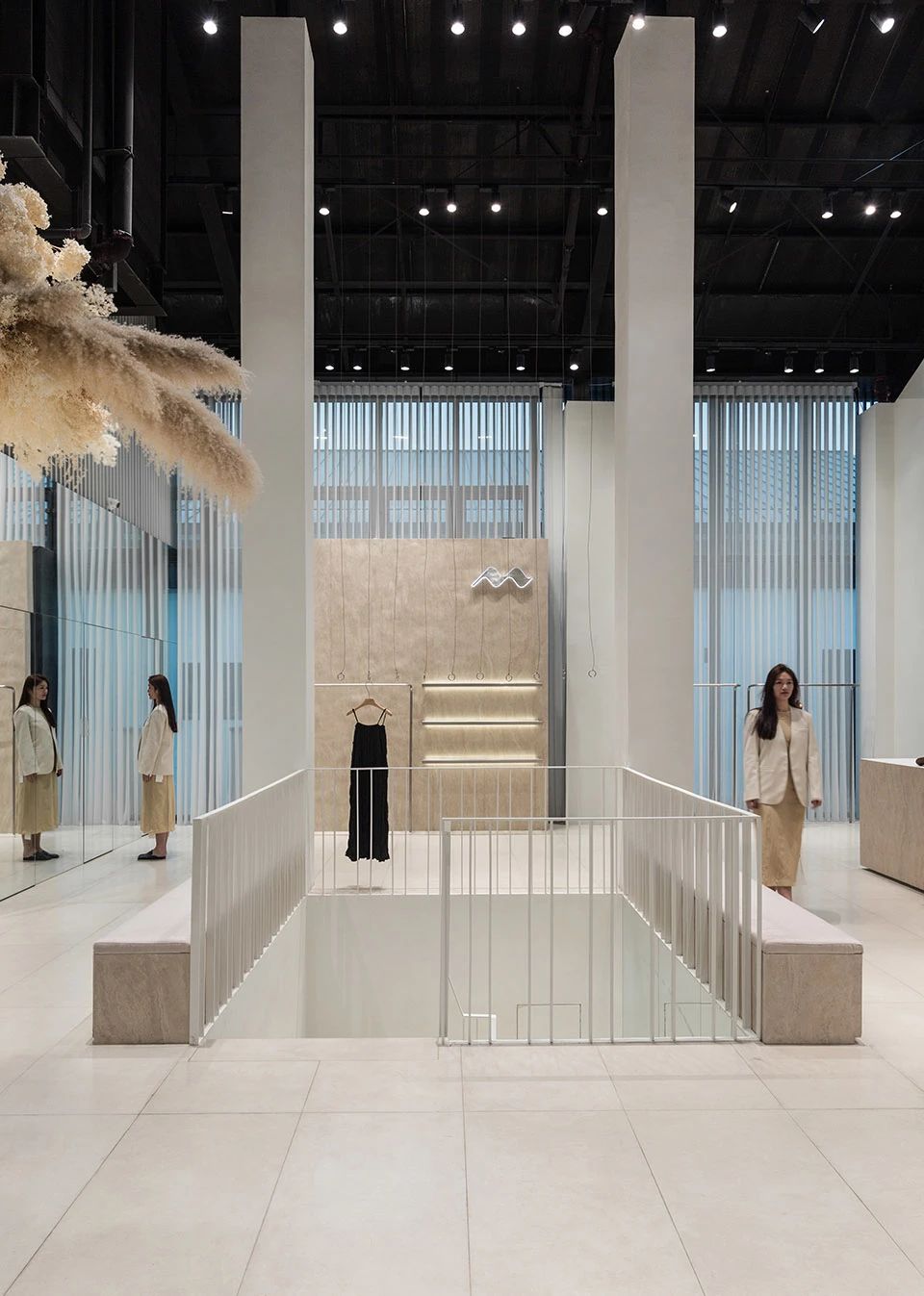 咖啡复合空间设计丨MO-34