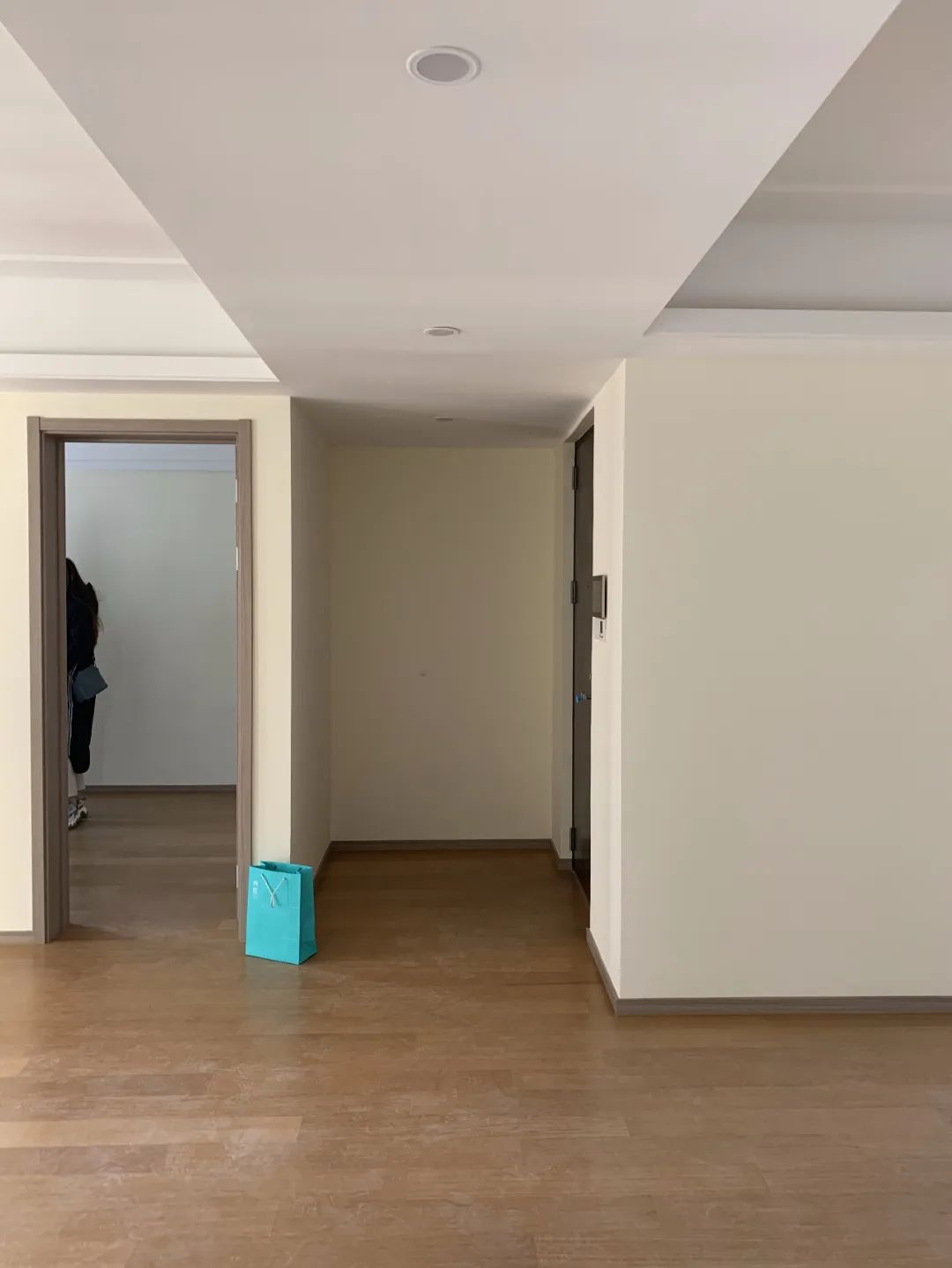 丰富安静的微侘寂美学 · 晓安设计的二人世界与萌宠乐园-6