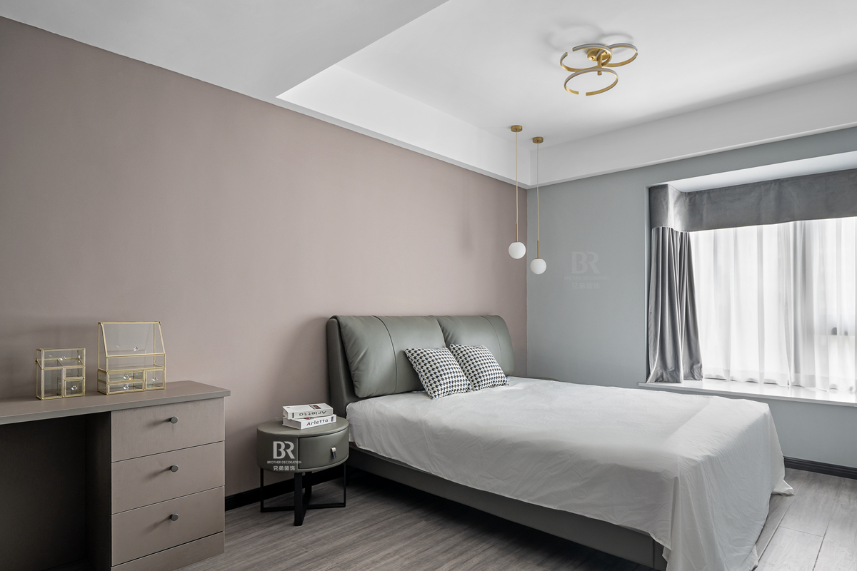 融汇温泉城童话里现代黑白灰风格小户型设计丨兄弟装饰(兄弟装饰水母家精致整装)-17