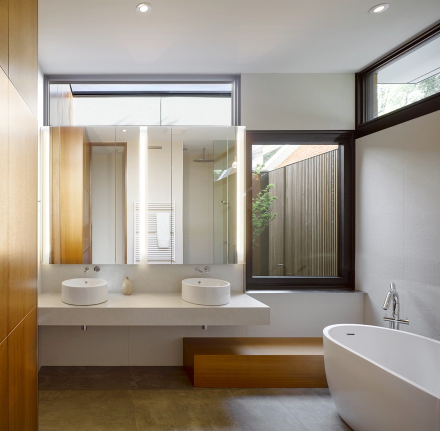 多伦多霍格斯山谷现代家庭住宅-26