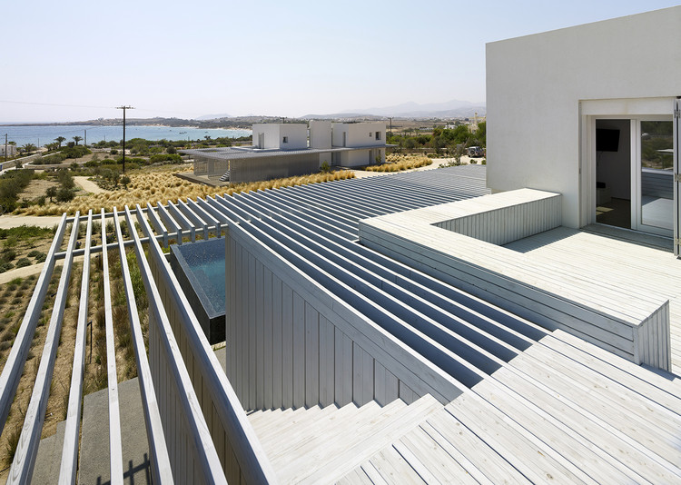 帕洛斯岛自然保护区的度假住宅改造-14