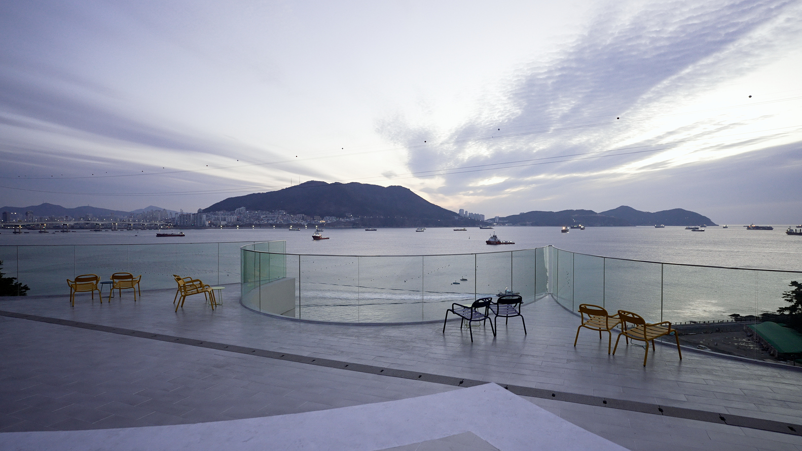 Sense of the Sea Café | 韩国 Busan 海岸半圆形建筑设计-34