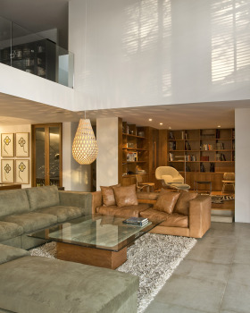 RP之家

注：Casa常见于西班牙语或葡萄牙语中，意为房子、家 ，RP因没有更多背景信息，暂按其字母原样保留，可结合具体情境赋予其更准确的含义 丨墨西哥瓜达拉哈拉丨Alvaro Moragrega,arquitecto