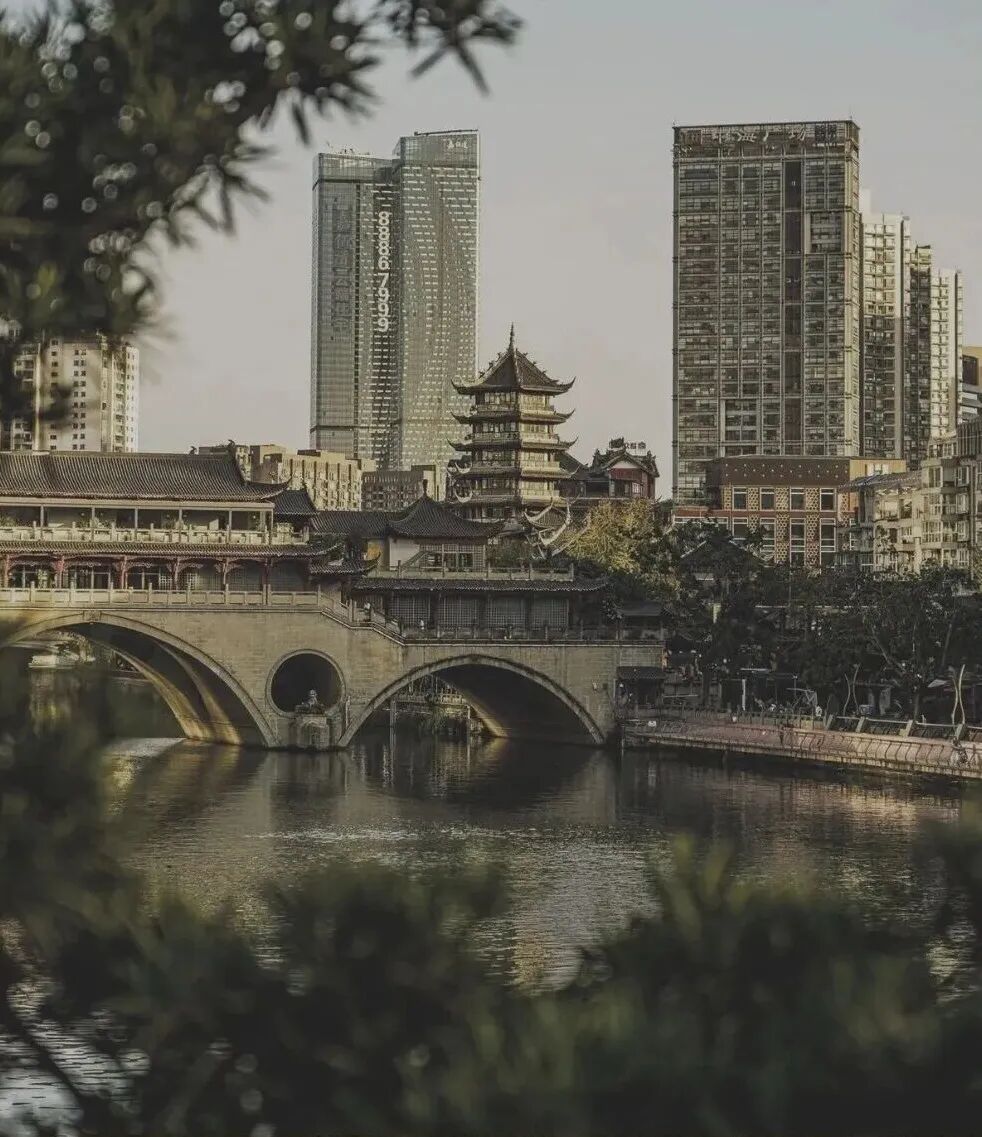 首发 轻奢样板间，家也可以这么有气场-0