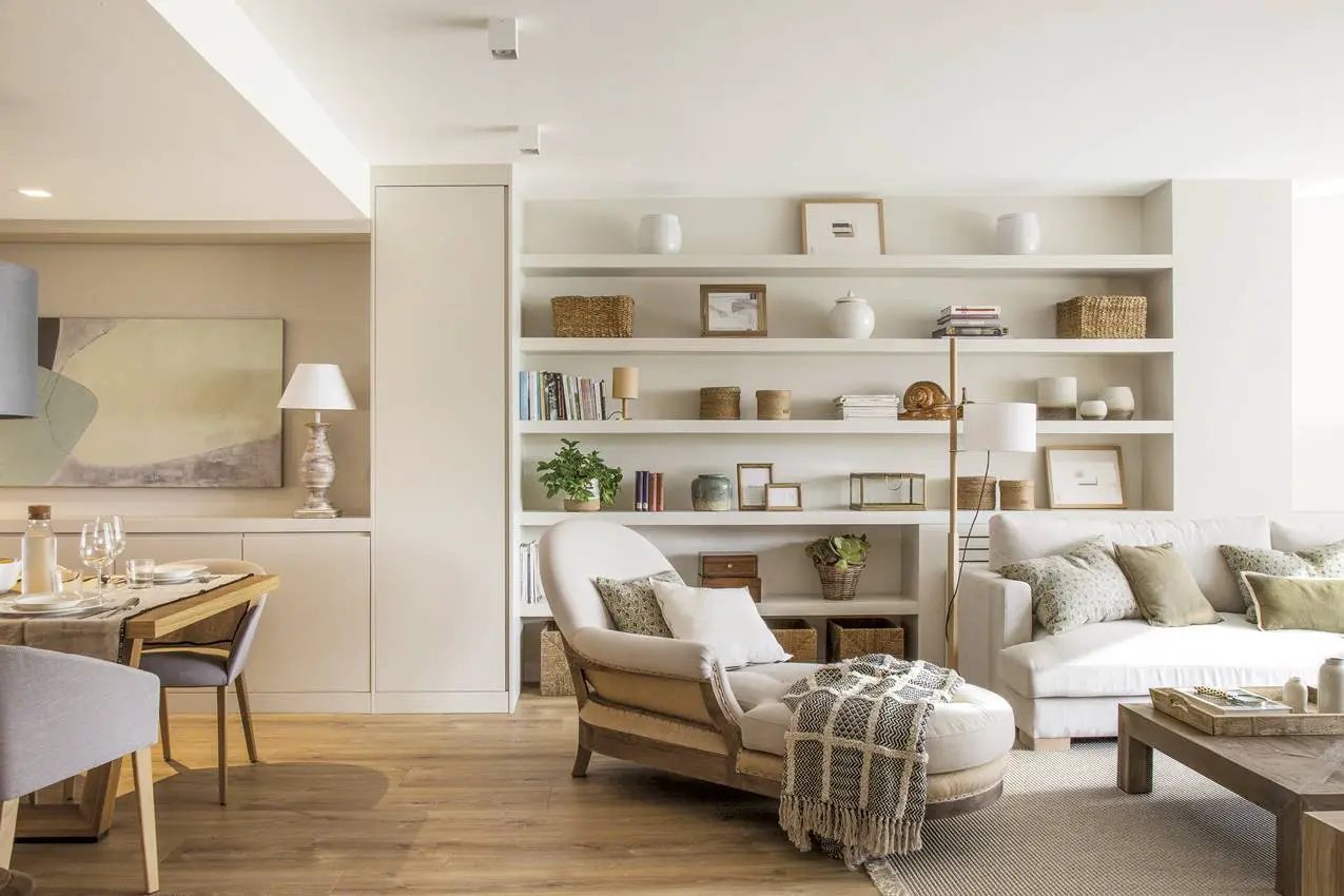 西班牙 140m2 双层公寓，木白色调展现极简魅力-3