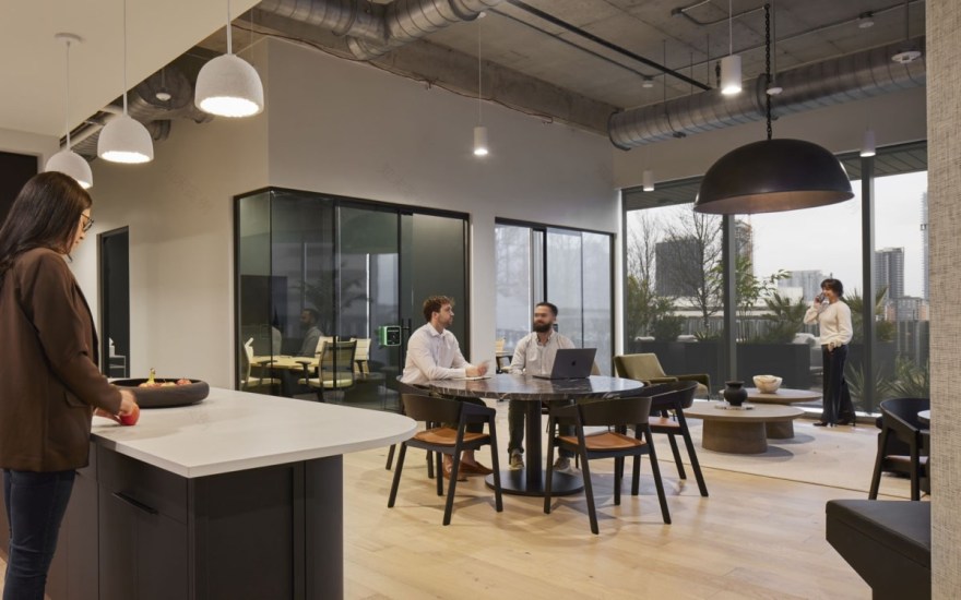 Stream Realty Partners Offices by Corgan-20