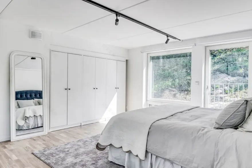 玻璃卧室为公寓增色,打造明亮居住空间-8