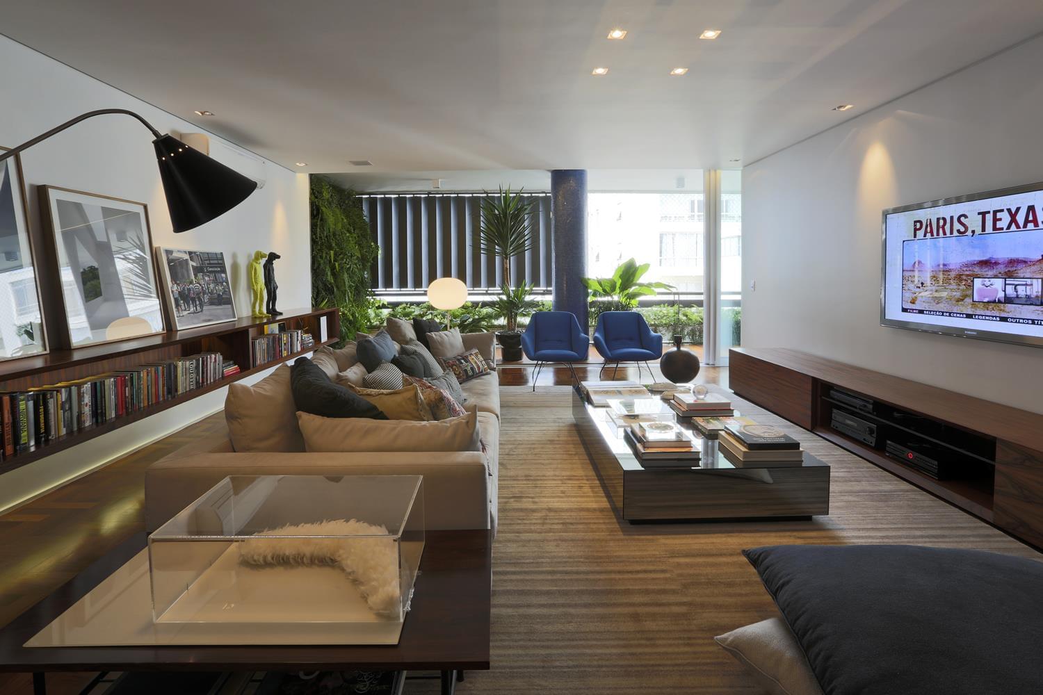 巴西 SP 公寓 | 垂直花园与简约空间的完美融合-2