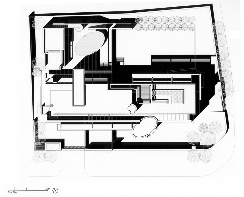 Tan House Richard Meier-3