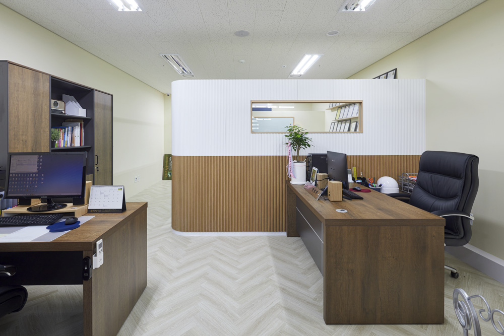 简约设计魅力 35 平米办公室装修报价解析-9