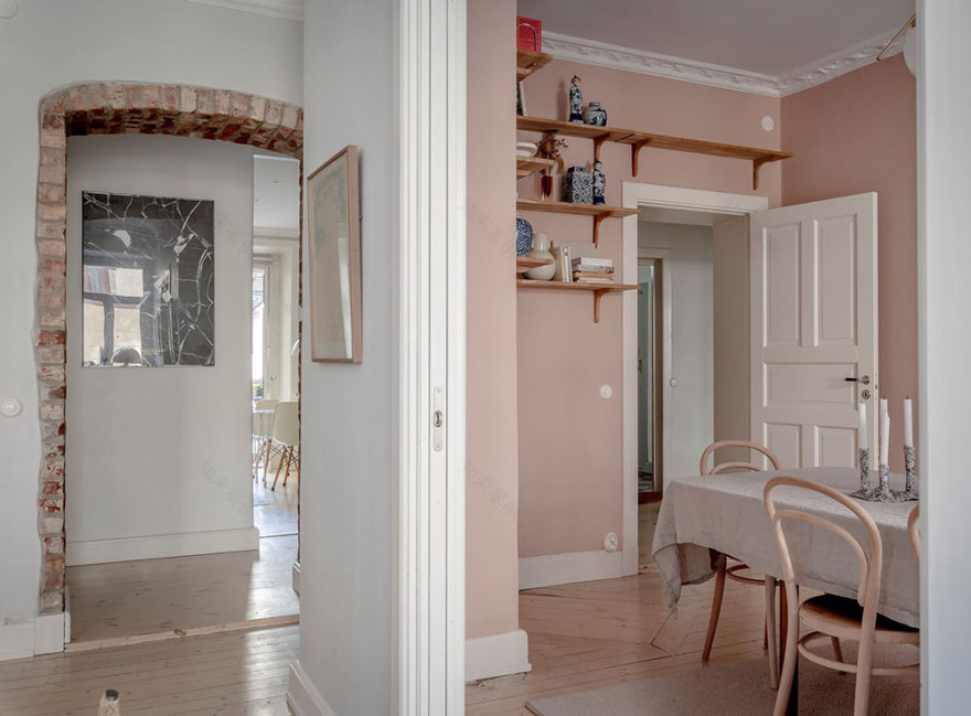 瑞典 84 平米粉色餐厅公寓设计-11