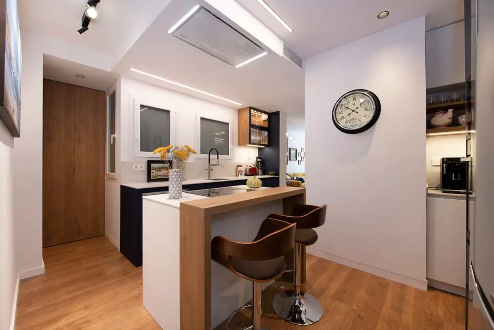 旋转电视打造活力空间 | 54m2 公寓的巧妙设计-9