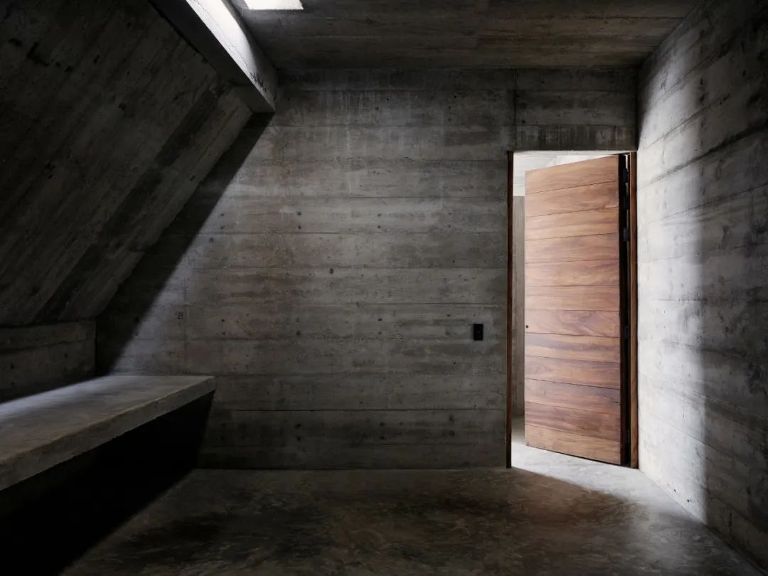 墨西哥建筑事务所 | 颠覆完美,创造想象力的空间-27