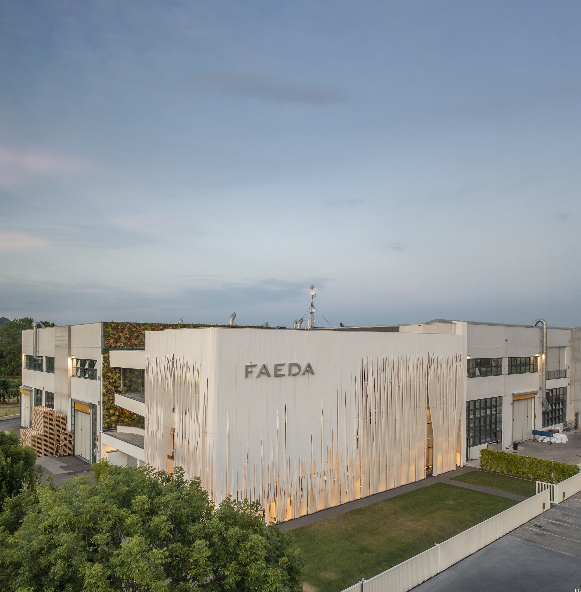 Faeda 总部办公楼丨3ndyStudio-57