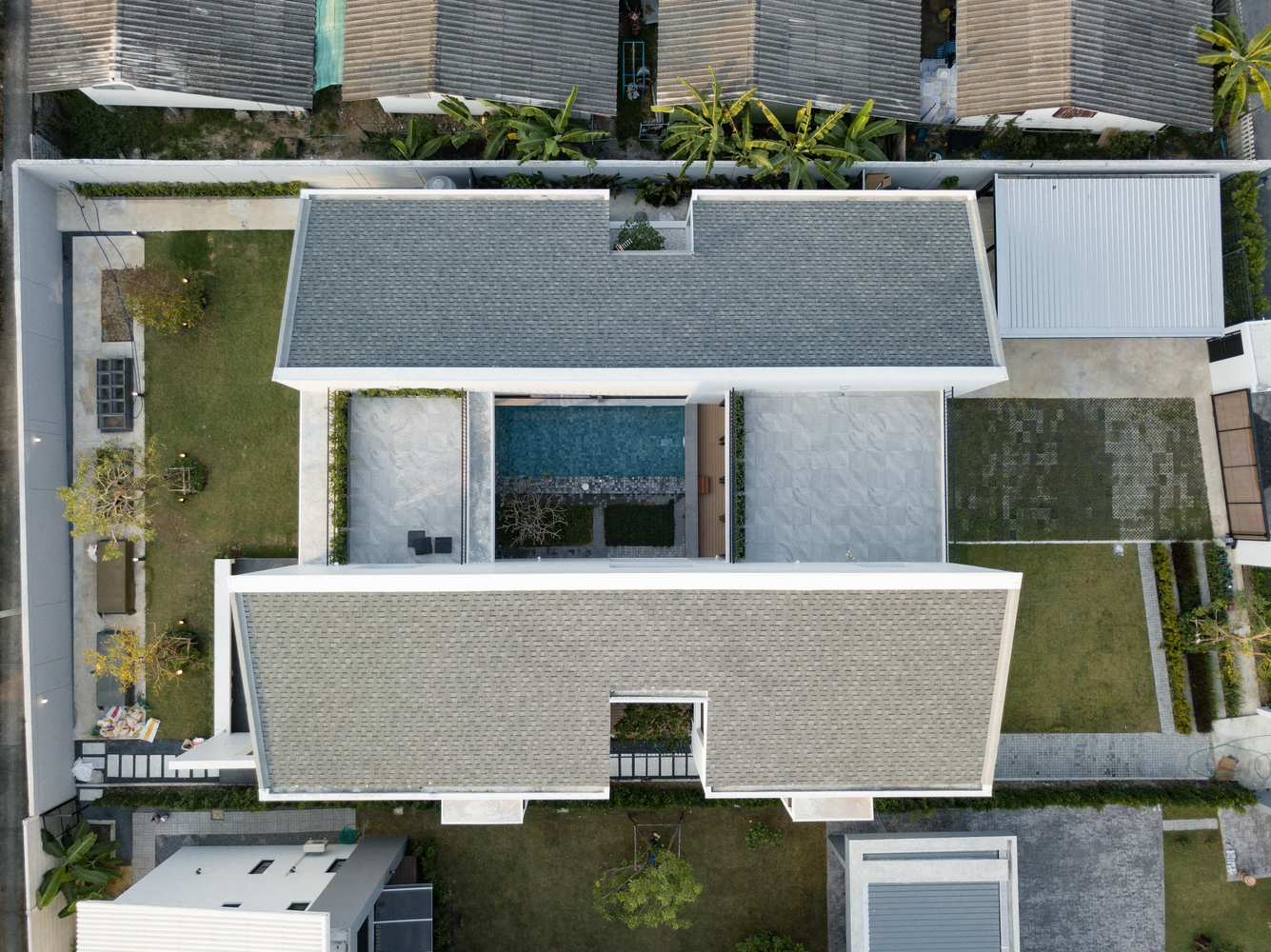 曼谷郊区诗意空间 · 多庭院住宅-30