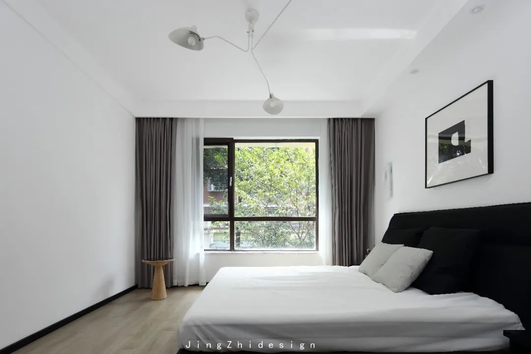 极简黑白灰,打造城市中的宁静栖息地-38