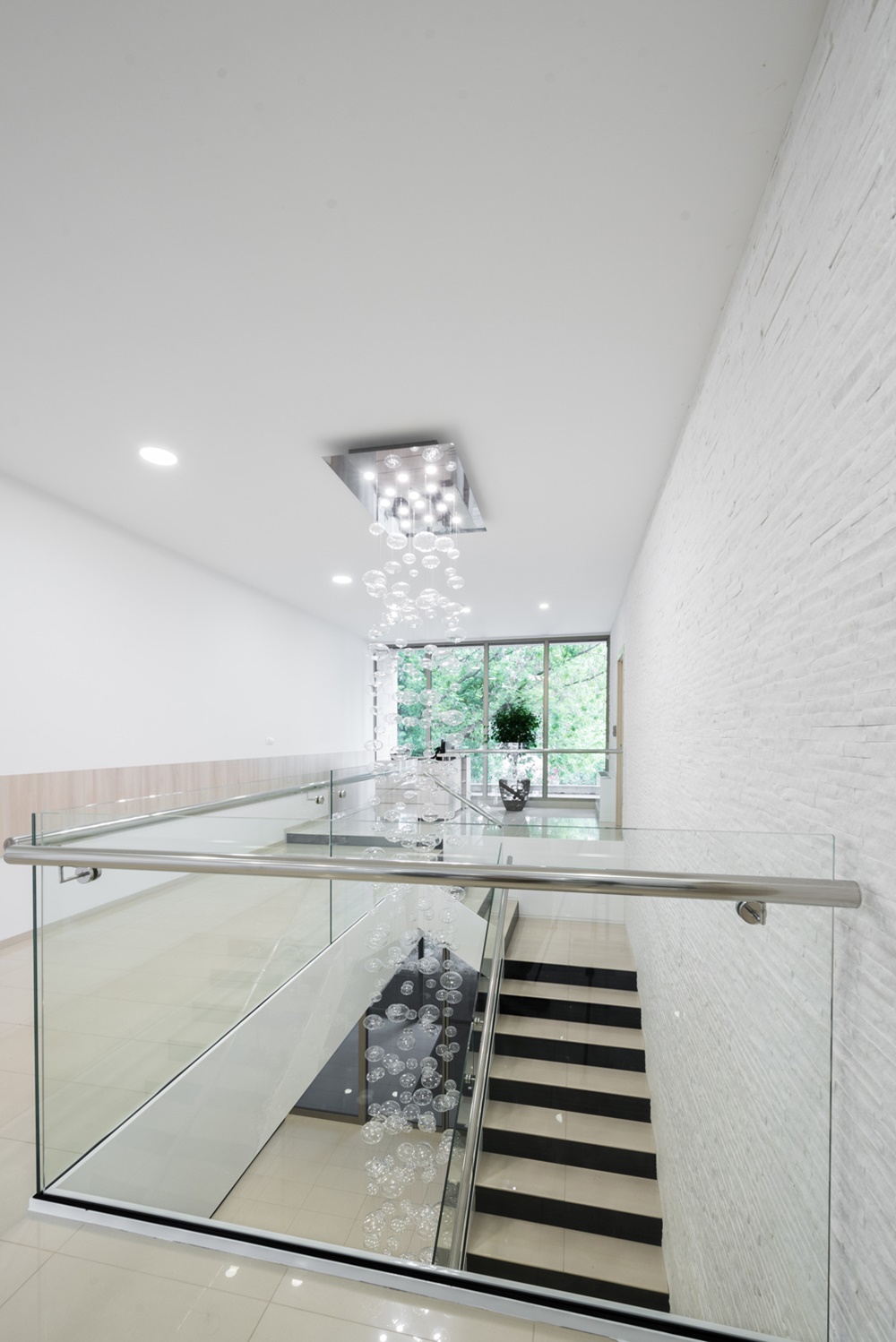 luna showroom interior-17