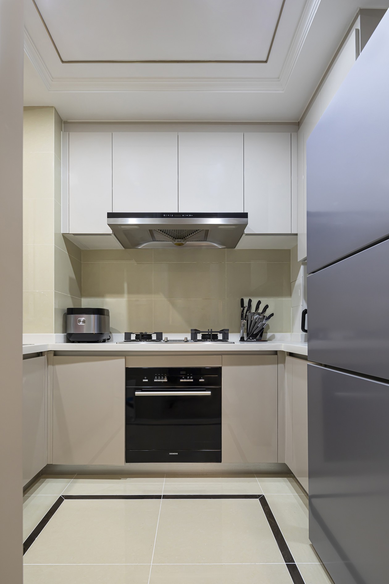 奥体精装修,颠覆空间感觉收纳隐形门呈现精致简约风-28