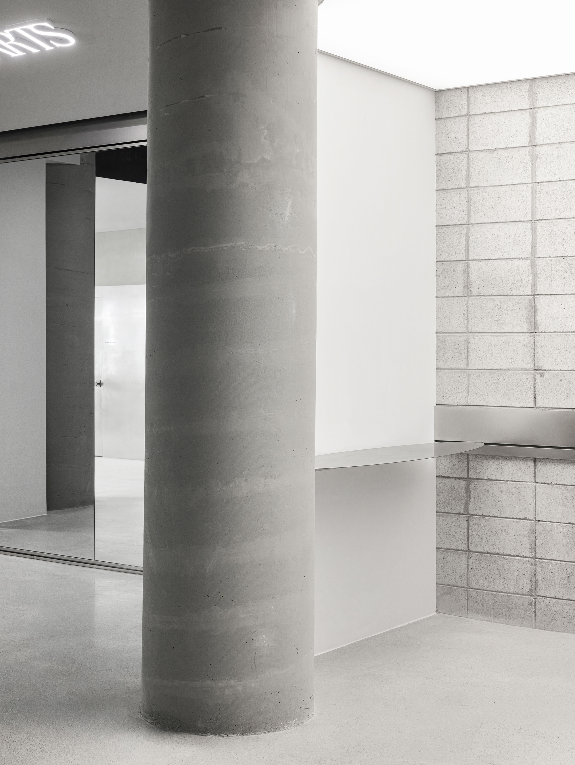 由HE:ARTS、RVMN打造的首尔框架丨韩国首尔-12