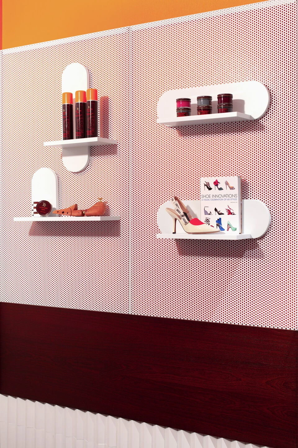 纽约 Saks Fifth Avenue 的 Leather SPA 旗舰店设计-26