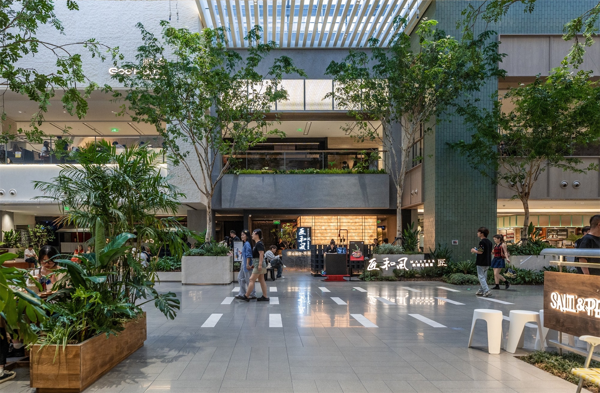 重庆龙湖北城天街B馆L4层室内景观营造丨中国湖北丨物候设计(重庆物候景观规划设计有限公司)-22