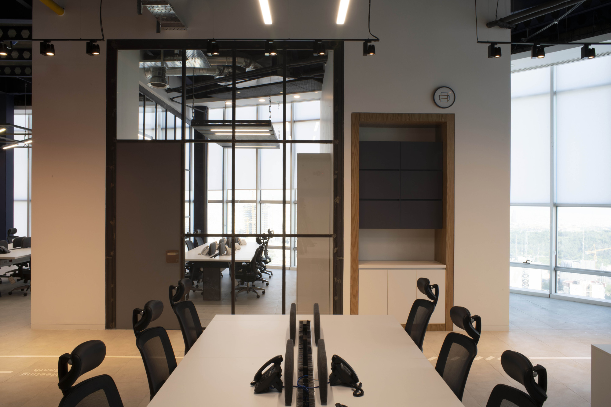 Private Office Headquarters / Persian Garden Studio-32