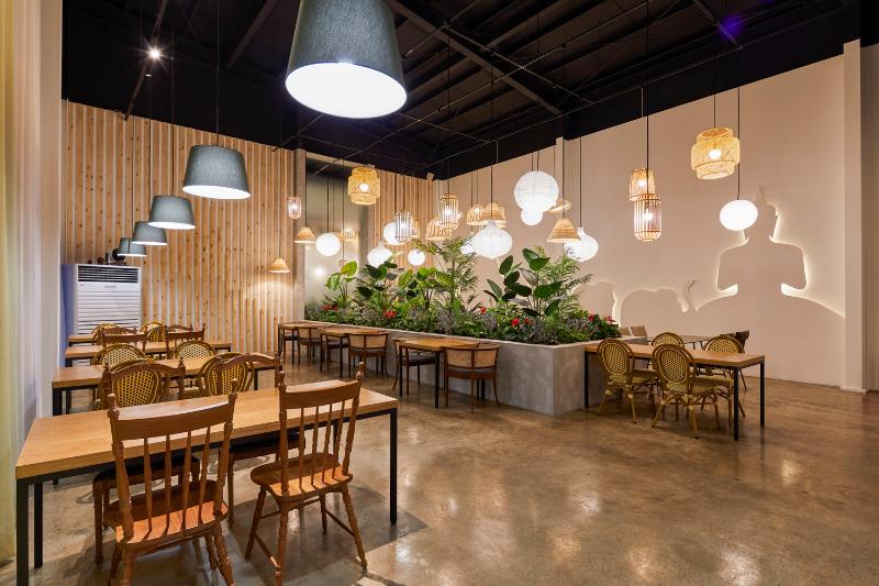 60 平泰式餐厅，打造高端氛围的室内设计-8