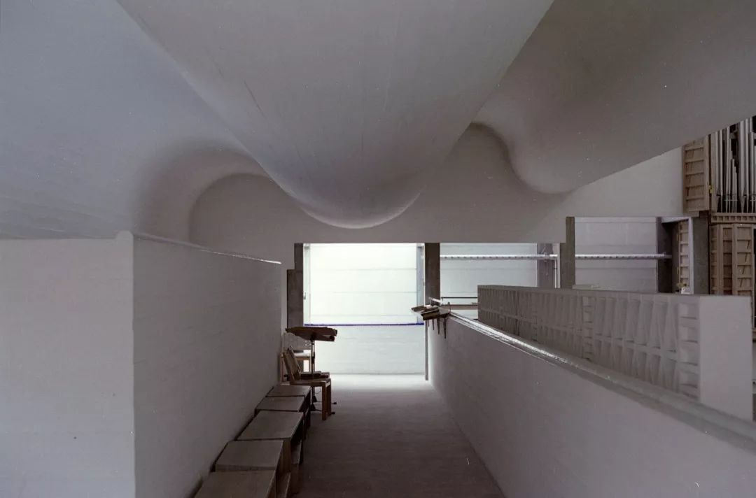 巴格斯韦德教堂 | 伍重的自然与精神空间-59