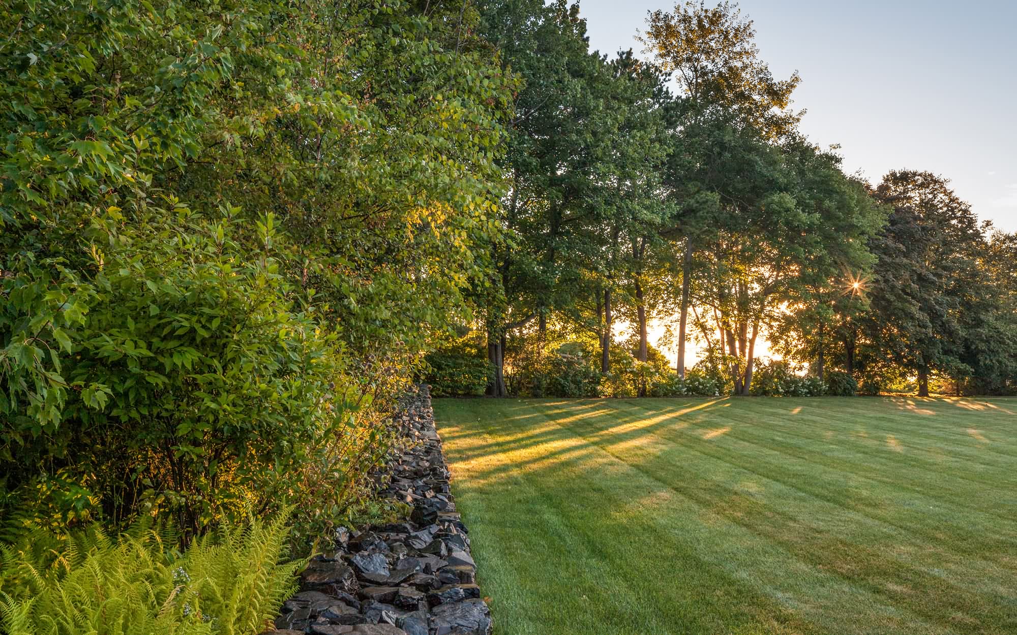 悬崖边的度假别墅丨不详-17