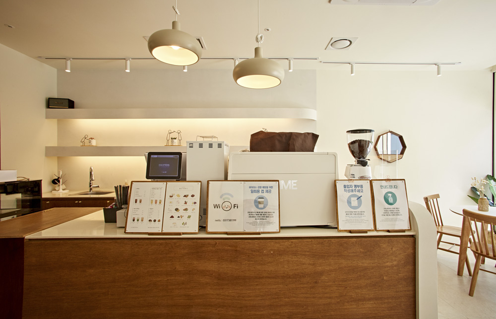 12 平极简咖啡馆设计，展现素雅氛围-6