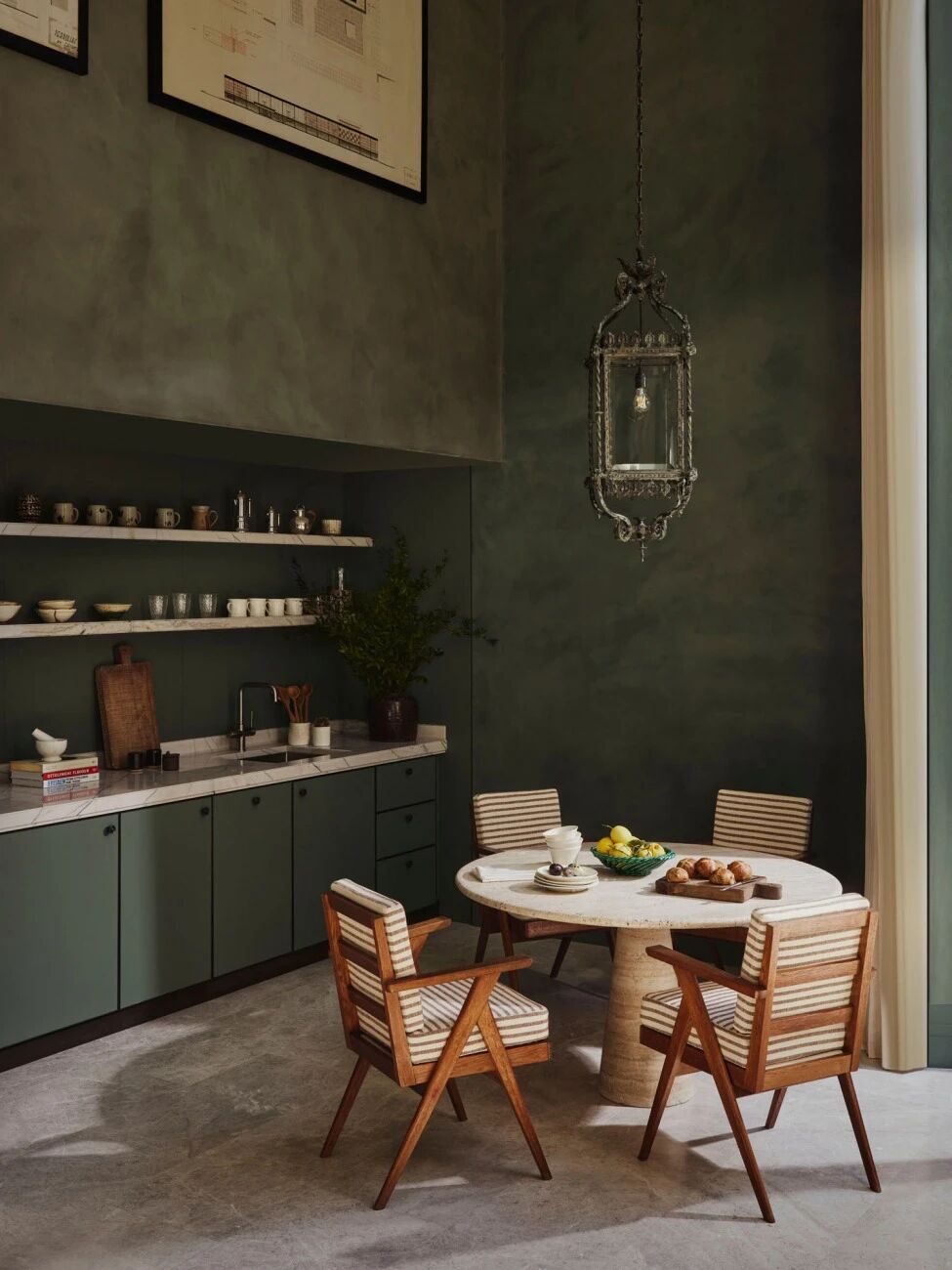 不列颠探险家号列车内部设计丨英国威尔士丨Albion Nord,合作艺术家有Luke Edward Hall等-77