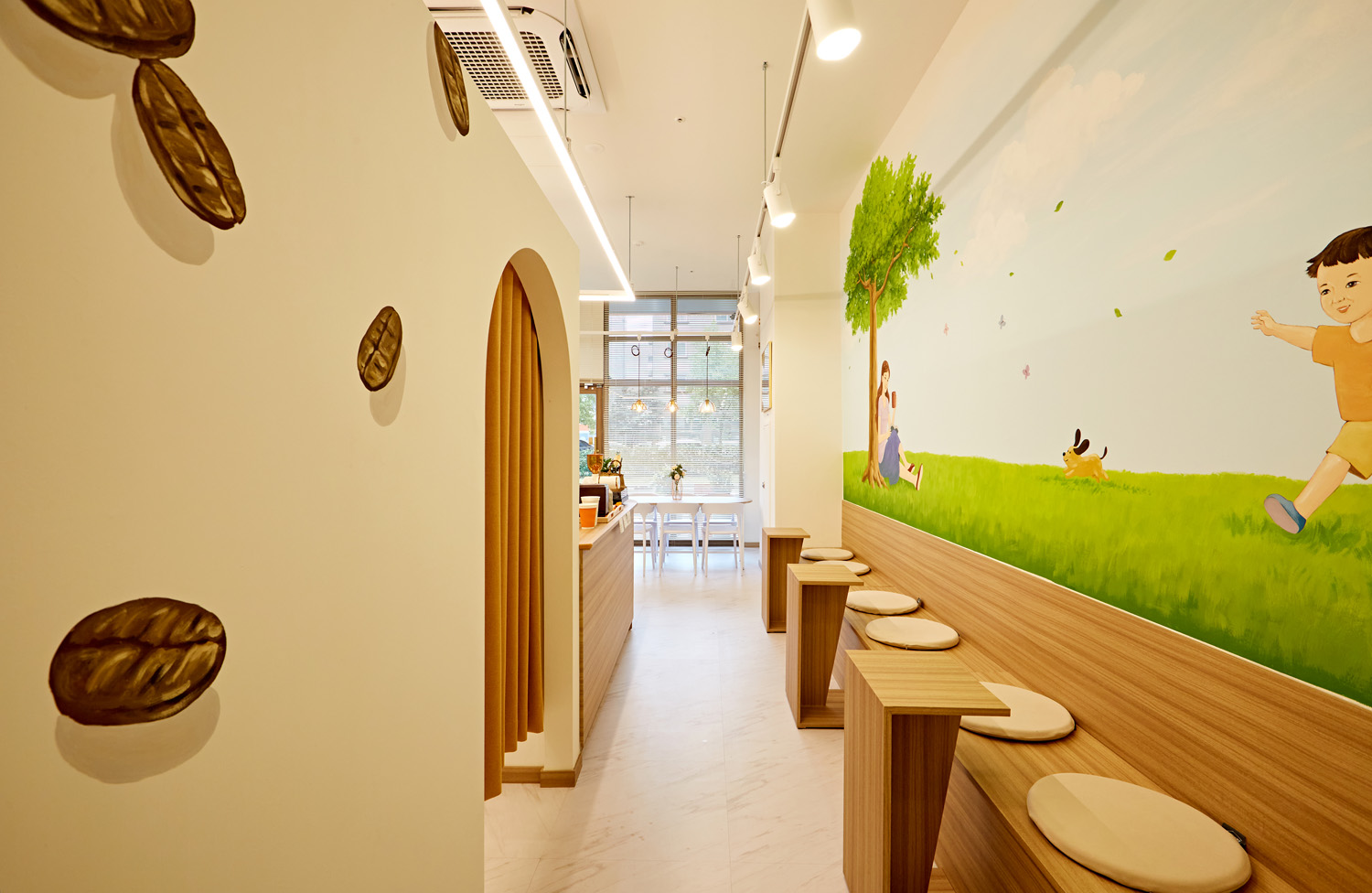 白色与木质的极简设计，10 分满分的咖啡厅-9