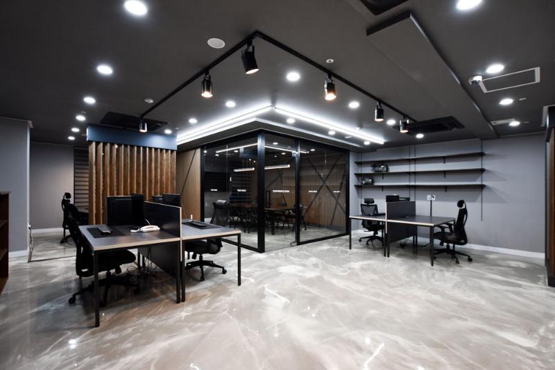 简约黑白色调，27 平米办公室设计魅力-2