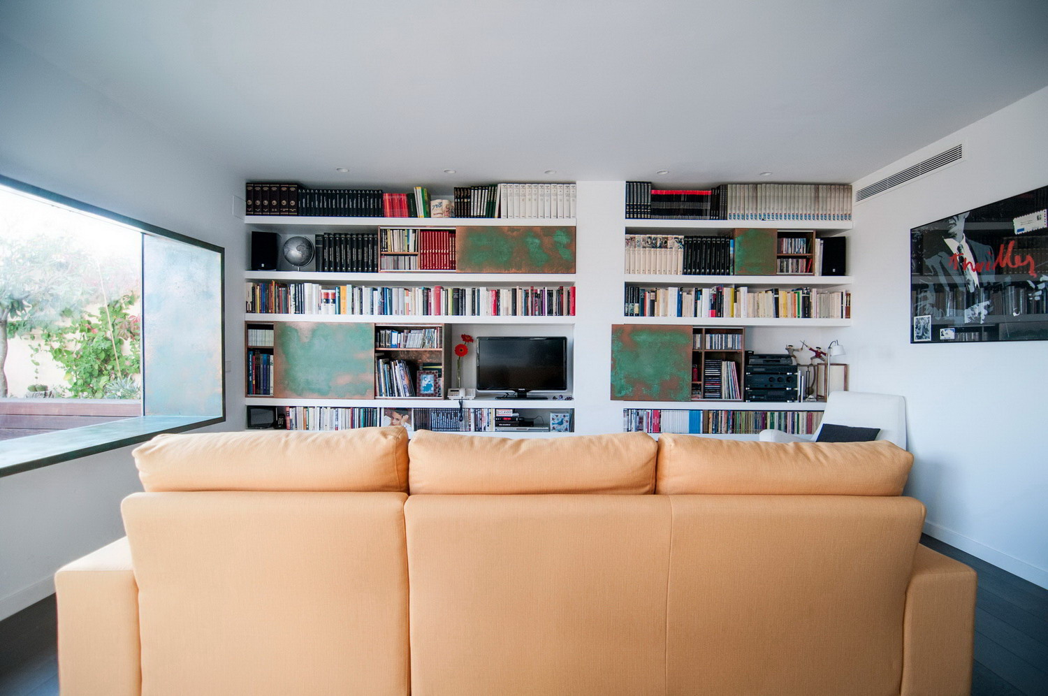 西班牙瓦伦西亚木制阁楼——活力橙色点亮生活空间-7