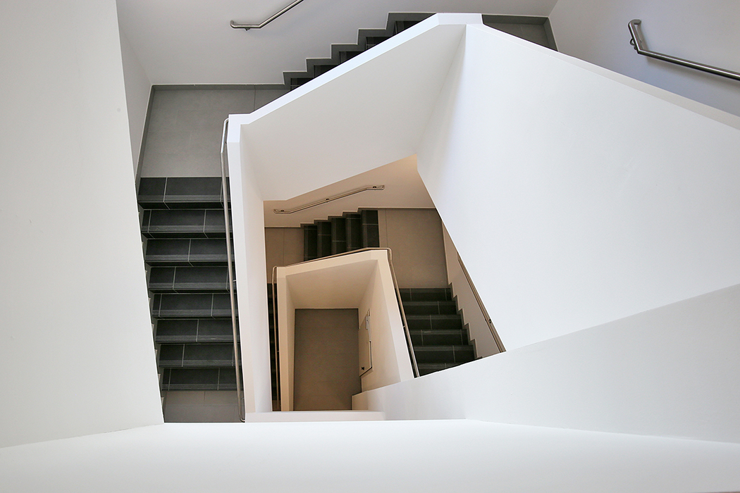 城市区域 10 · C·L·A·U·D·丨C.L.A.U.D.-12