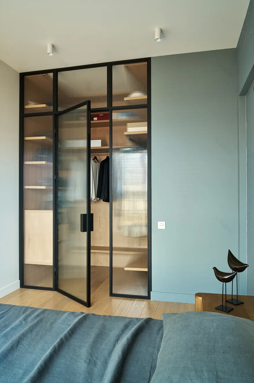 62平米女性公寓的极简主义室内设计丨叶夫根尼娅·阿博里娜,亚历山大·森丘戈夫-37