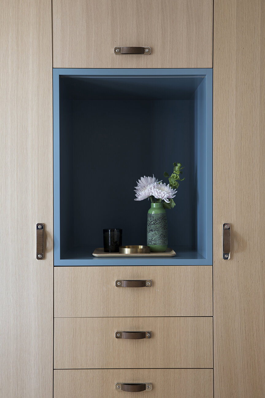 拉斐特·安·洛恩加特室内设计公司

注：Interiors常见用于室内设计、室内装饰等业务相关公司名称中，这里结合语境翻译为室内设计公司 若实际情况并非如此，可根据具体背景调整 丨美国-47