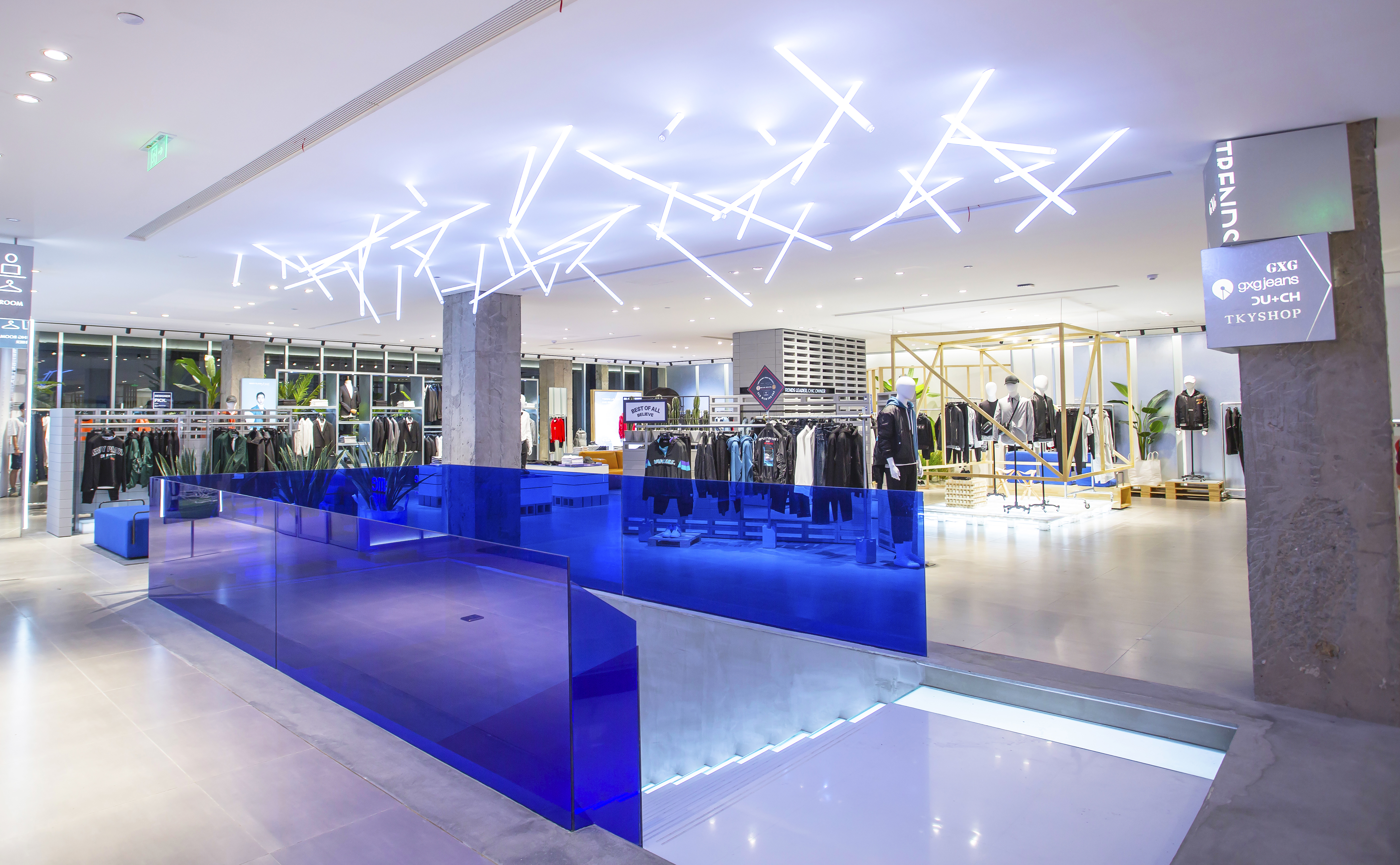 合肥繁华购物街的 CUCH 时尚空间-19